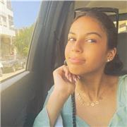 Klassenbeste in der Mittelschule, schon oft Nachhilfe gegeben an jüngere Schüler/innen